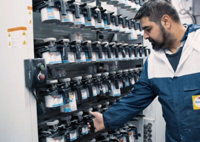 Wystrach GmbH Karosserie- & Lackierzentrum I Unfallinstandsetzungen I Autoglas-Service, Wilhelm-Maybach-Straße 13 in Fellbach