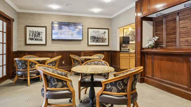 Images Five Star Premier Residences of Chevy Chase