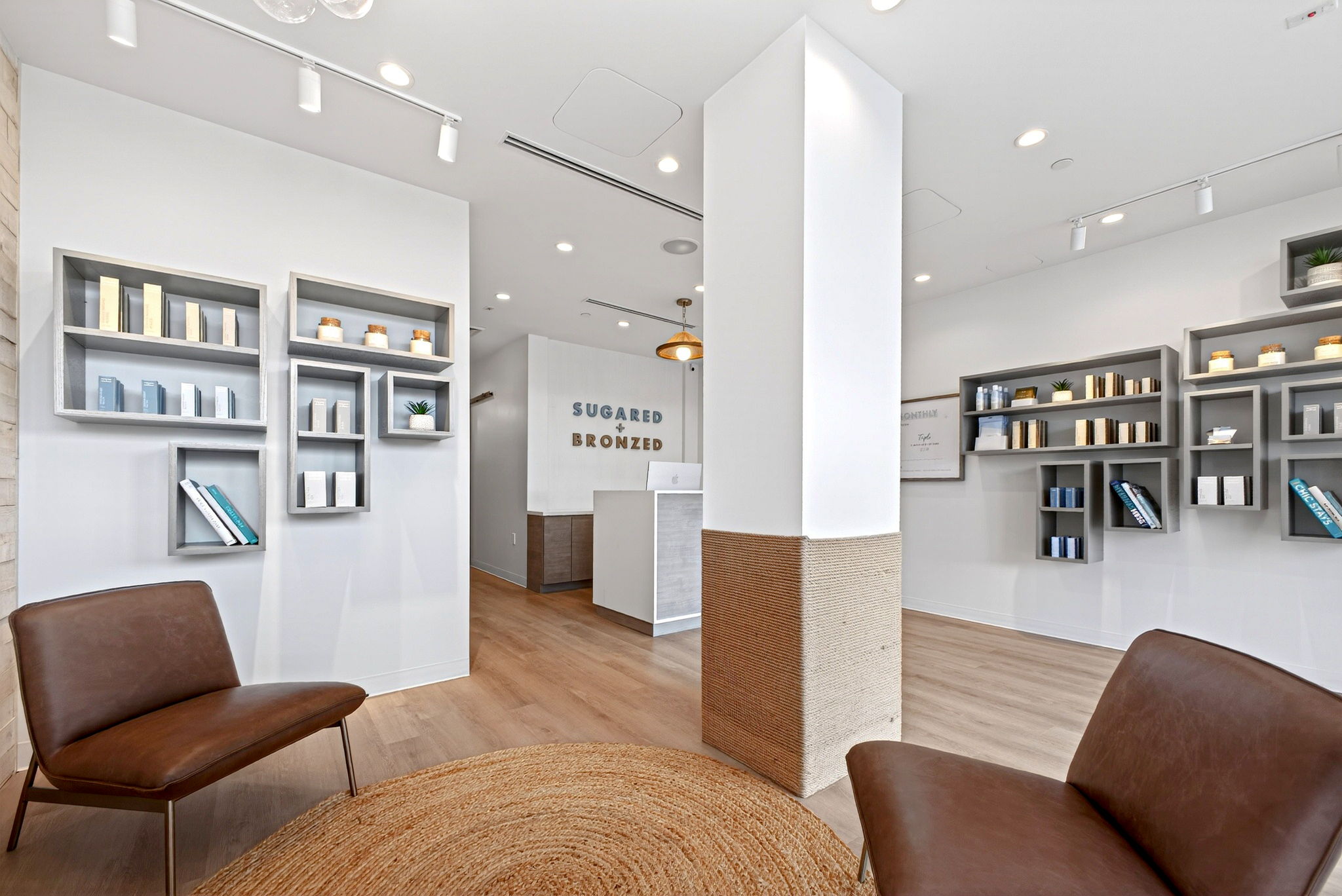 SUGARED + BRONZED La Jolla Lobby