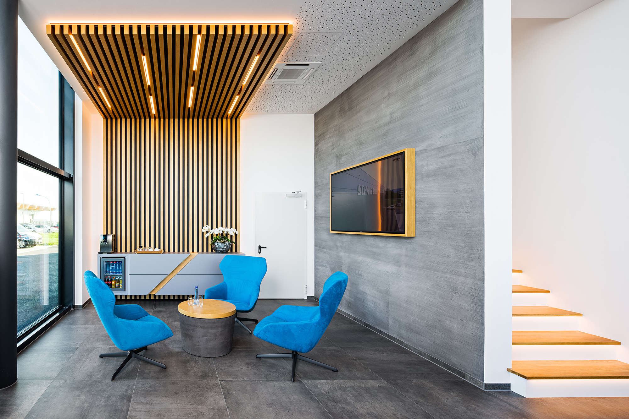 Bild 2 Schanz Karosserie & Lack GmbH (Identica) in Neuenstadt am Kocher