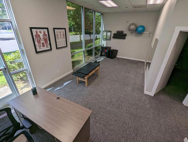 Images Accident Care Chiropractic