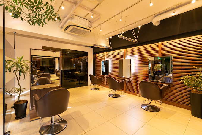 Images Plus Loungeプルースラウンジ