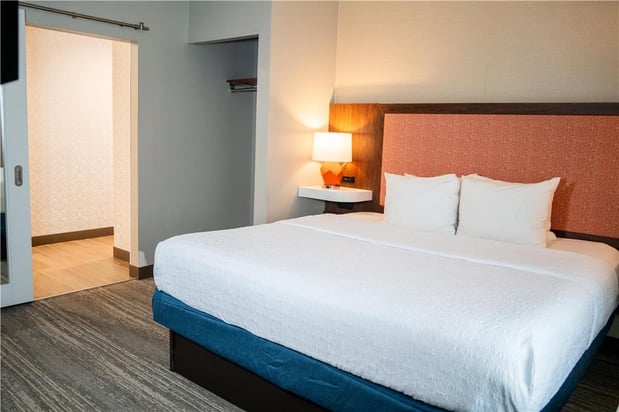 Images Hampton Inn Gonzales