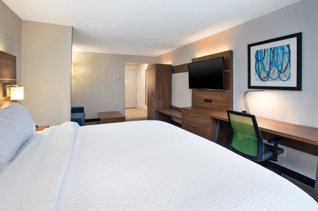 Images Holiday Inn Express & Suites Sunbury-Columbus Area by IHG
