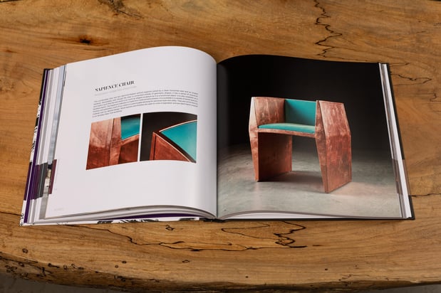 Images SENTIENT Furniture