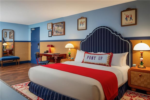 Images Graduate by Hilton Dallas