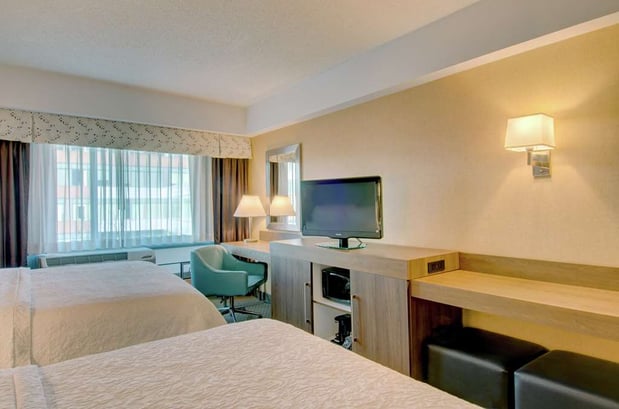 Images Hampton Inn & Suites Boston Crosstown Center