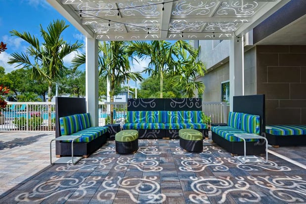 Images Home2 Suites by Hilton Naples I-75 Pine Ridge Road
