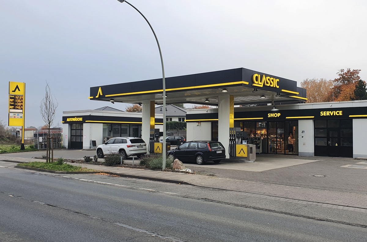 Kundenbild groß 1 CLASSIC Tankstelle
