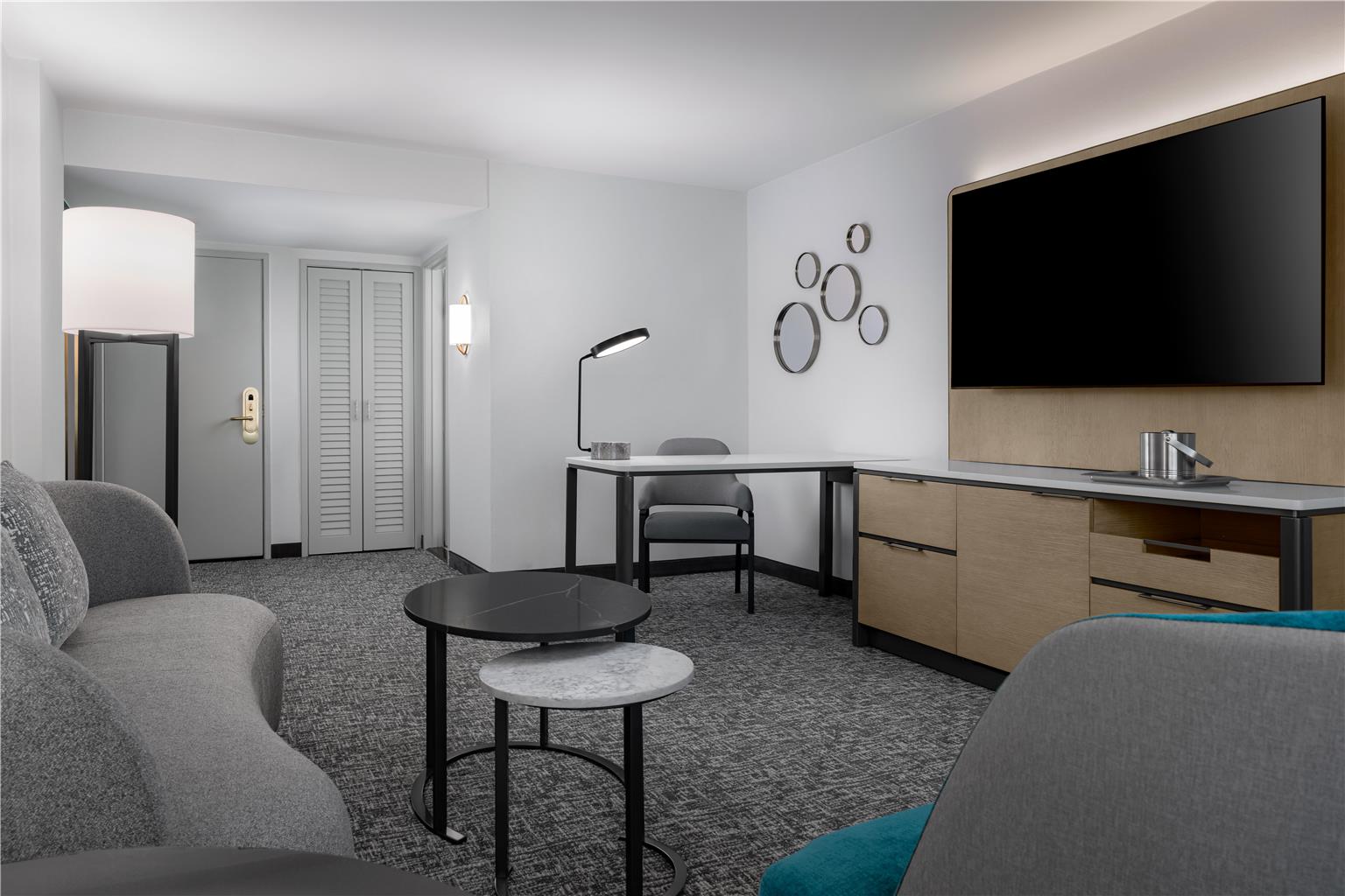 Guest room