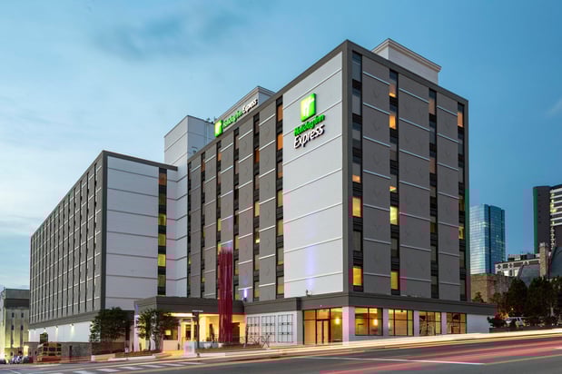 Images Holiday Inn Express Nashville Downtown - Broadway by IHG