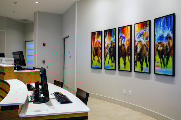 Images Holiday Inn Express & Suites Louisville Downtown by IHG