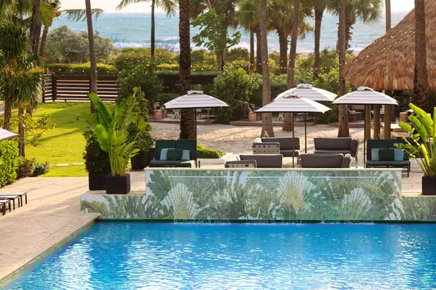 Images Kimpton Surfcomber Hotel by IHG