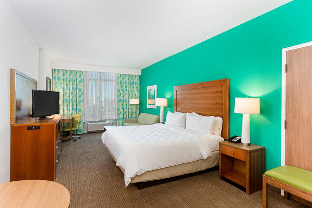 Images Holiday Inn Resort Fort Walton Beach by IHG