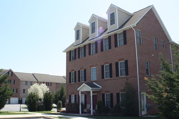 Images Rosewood Village Apartments and Townhomes