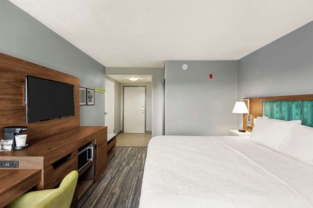 Images Hampton Inn & Suites Ft. Lauderdale Airport/South Cruise Port