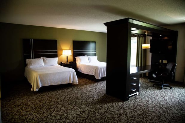 Images Hampton Inn & Suites Sharon