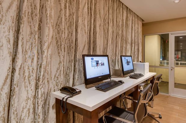 Images Hampton Inn and Suites Los Angeles - Glendale