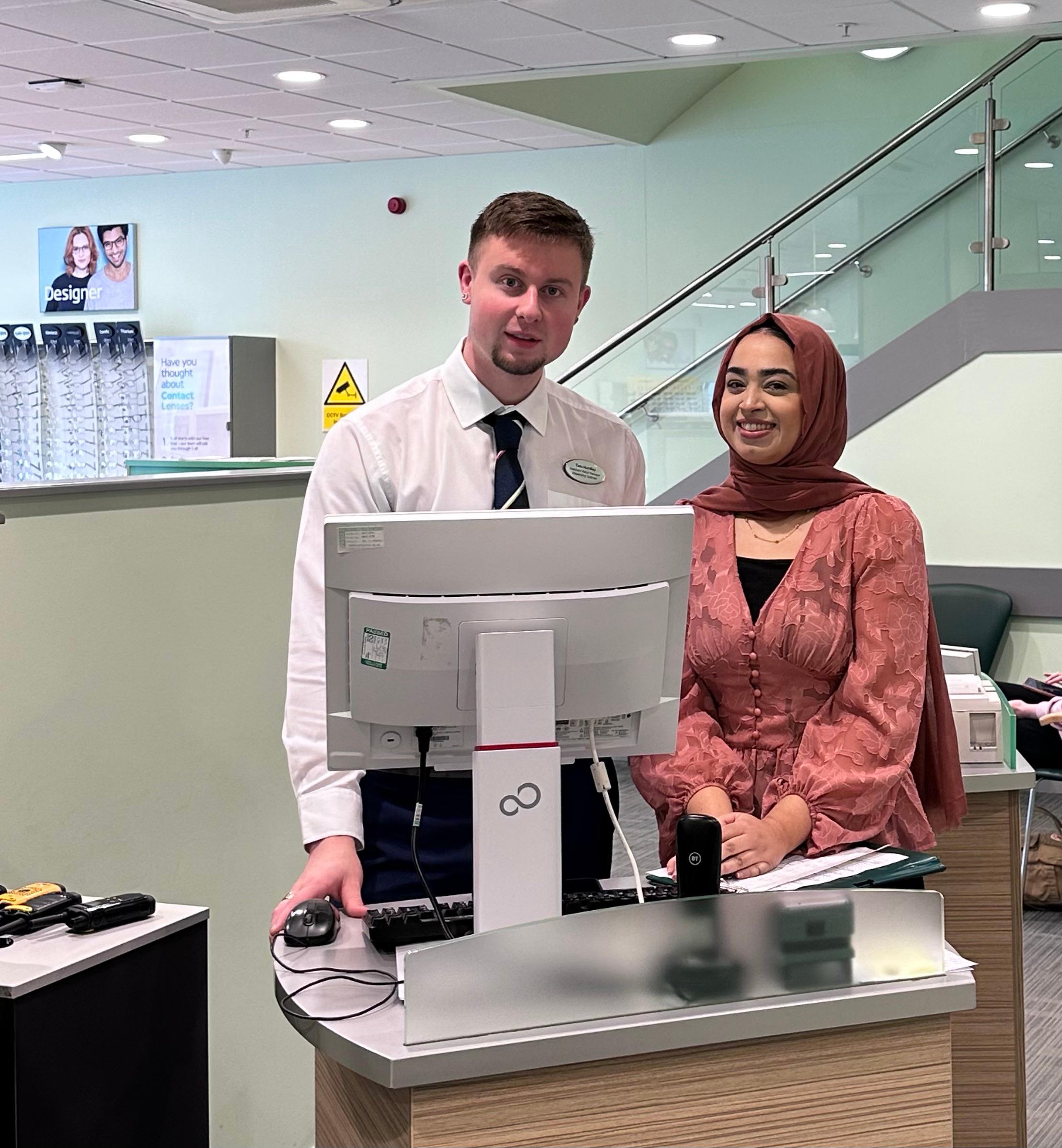 Specsavers Sheffield - The Moor Specsavers Opticians and Audiologists Sheffield - The Moor Sheffield 01142 755121