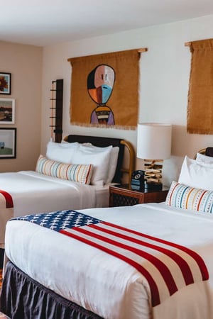 Images Graduate by Hilton Tempe