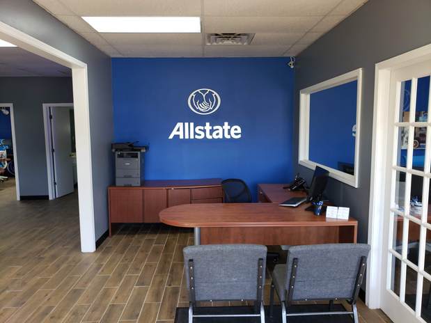 Images Michael Woods: Allstate Insurance