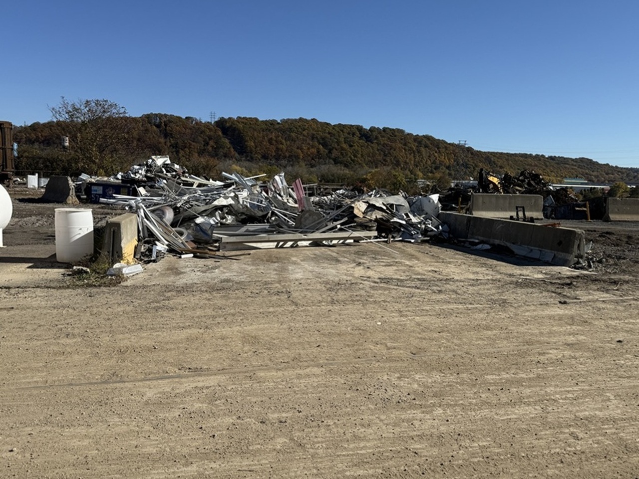 Aluminum pit