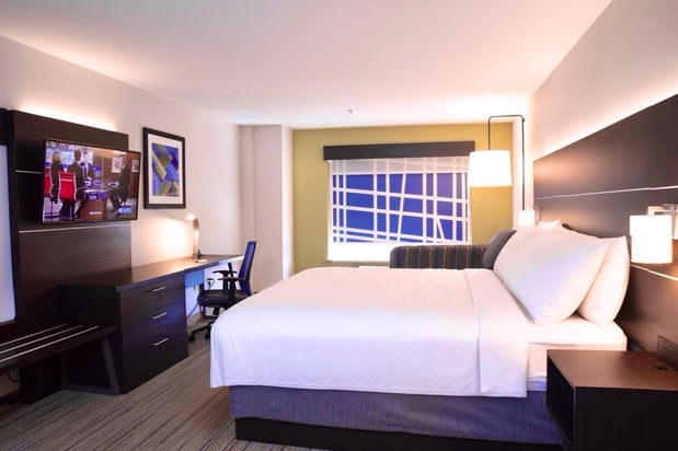 Images Holiday Inn Express & Suites Chester-Monroe-Goshen by IHG