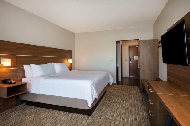 Images Holiday Inn Express & Suites Beloit by IHG
