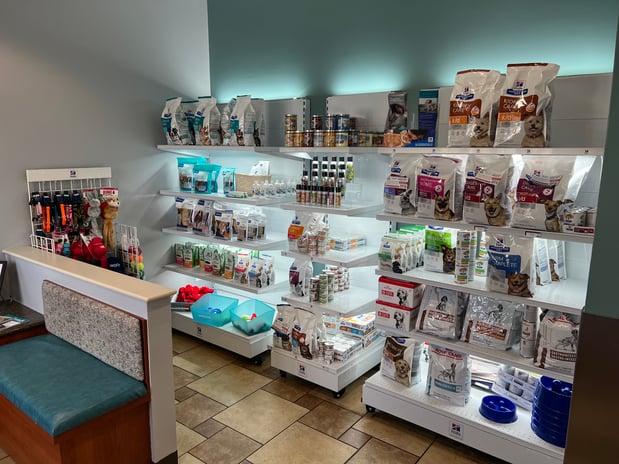 Images VCA Oak Hills Animal Hospital