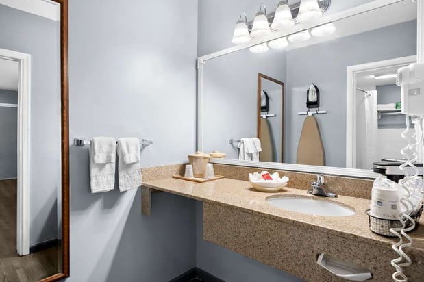 Images SureStay Plus by Best Western Brandywine Valley