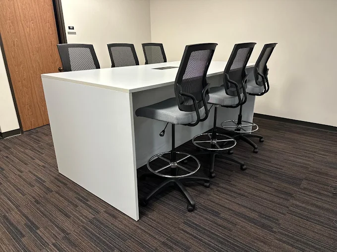 Images AMG Office Furniture