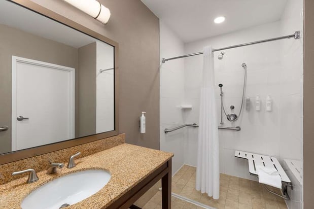 Images Hampton Inn & Suites Harrisburg/North