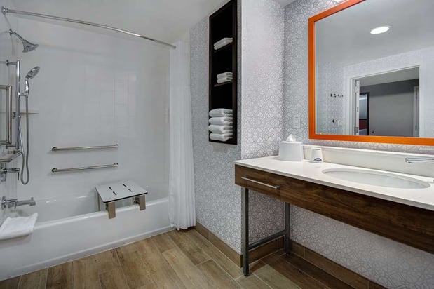 Images Hampton Inn & Suites Yonkers