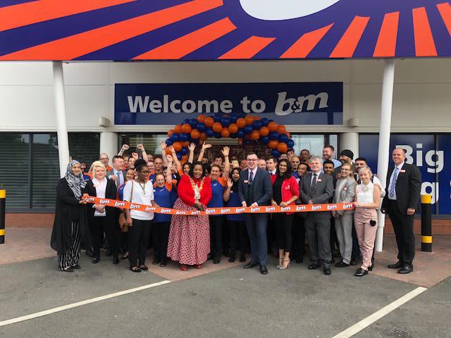 Local Mayor, Cllr Yvonne Mosquito cut the ribbon at the grand opening of B&M's new Small Heath store, following its relocation. Tanita, a representative from local charity Birmingham Children’s Hospital, received £250 worth of B&M vouchers on behalf of th