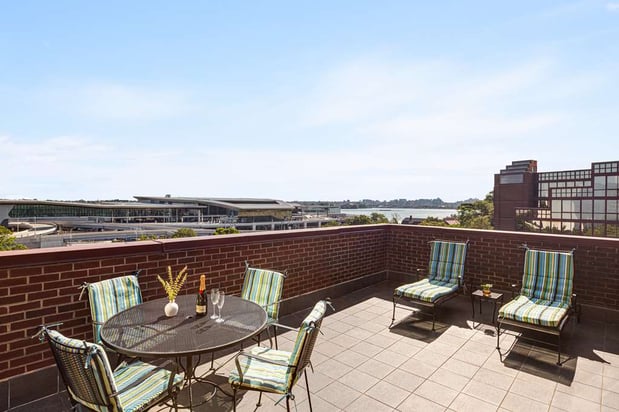 Images DoubleTree by Hilton New York LaGuardia Airport
