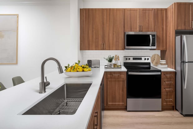 Images Camden Fair Lakes Apartments
