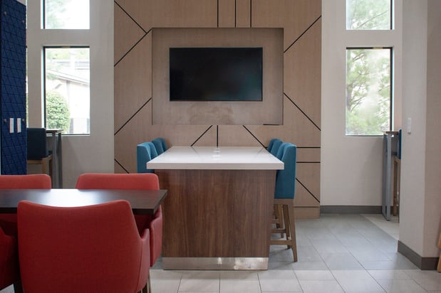 Images Holiday Inn Express & Suites New Philadelphia by IHG