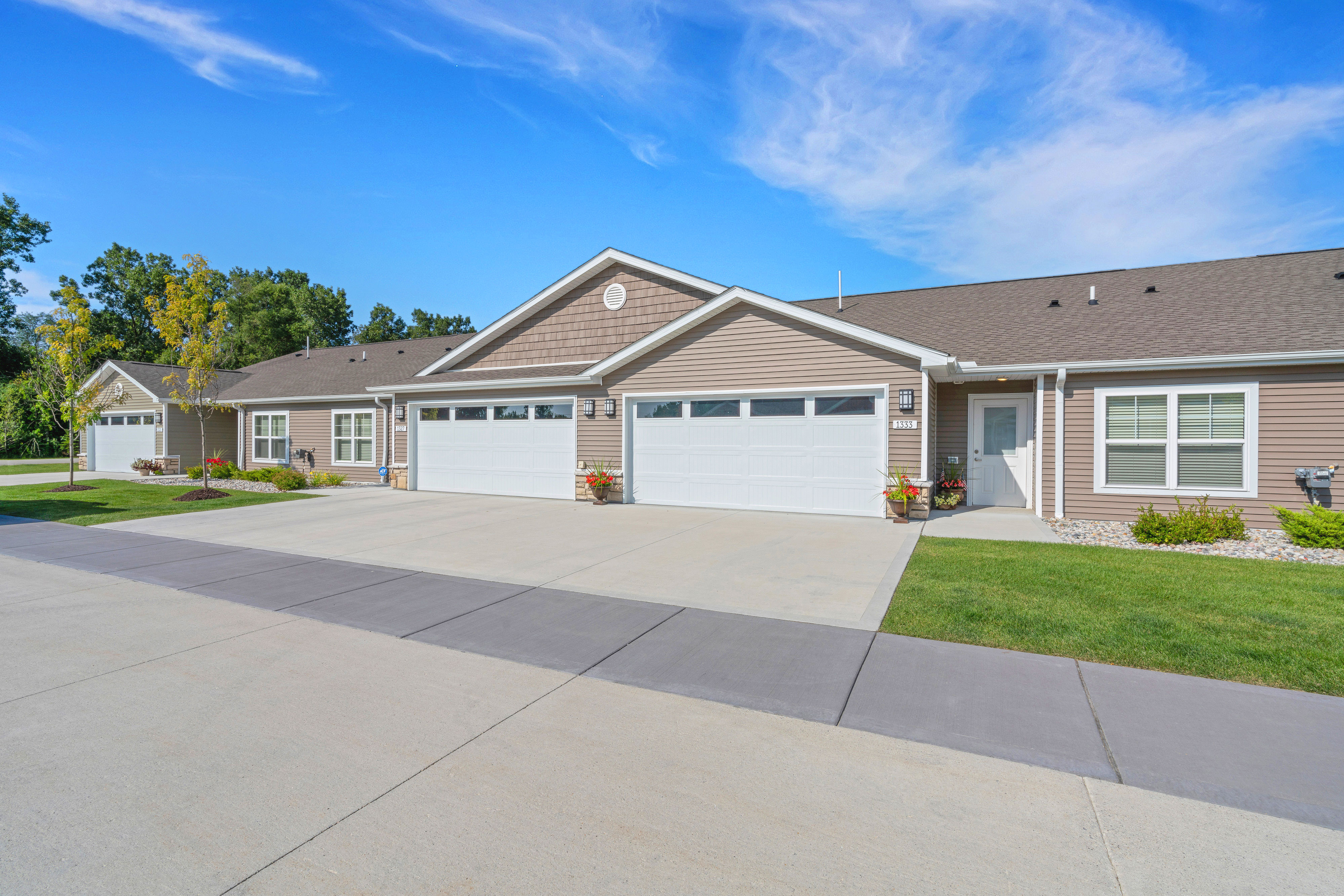 Apartments with Attached Garages