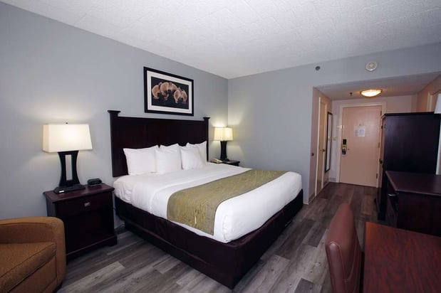Images Best Western Paramus Hotel & Suites
