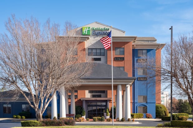 Images Holiday Inn Express & Suites Midwest City by IHG