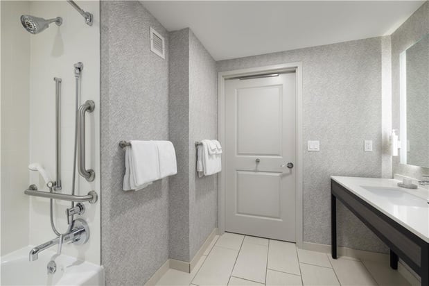 Images Hampton Inn & Suites Portsmouth Downtown