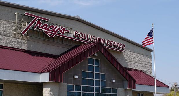 Images Tracy's Collision Center of Lincoln