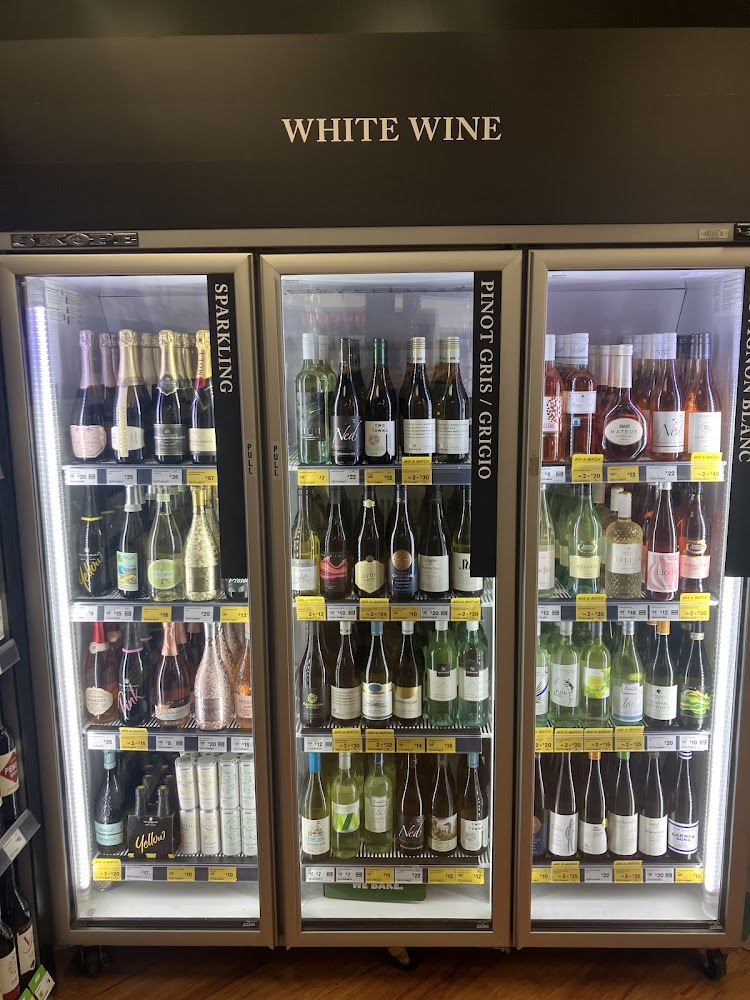Images Liquorland Treetops Plaza