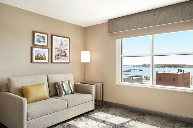 Images Hampton Inn Portland Downtown - Waterfront