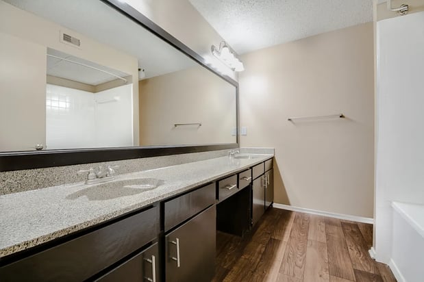 Images Bravo Apartment Living