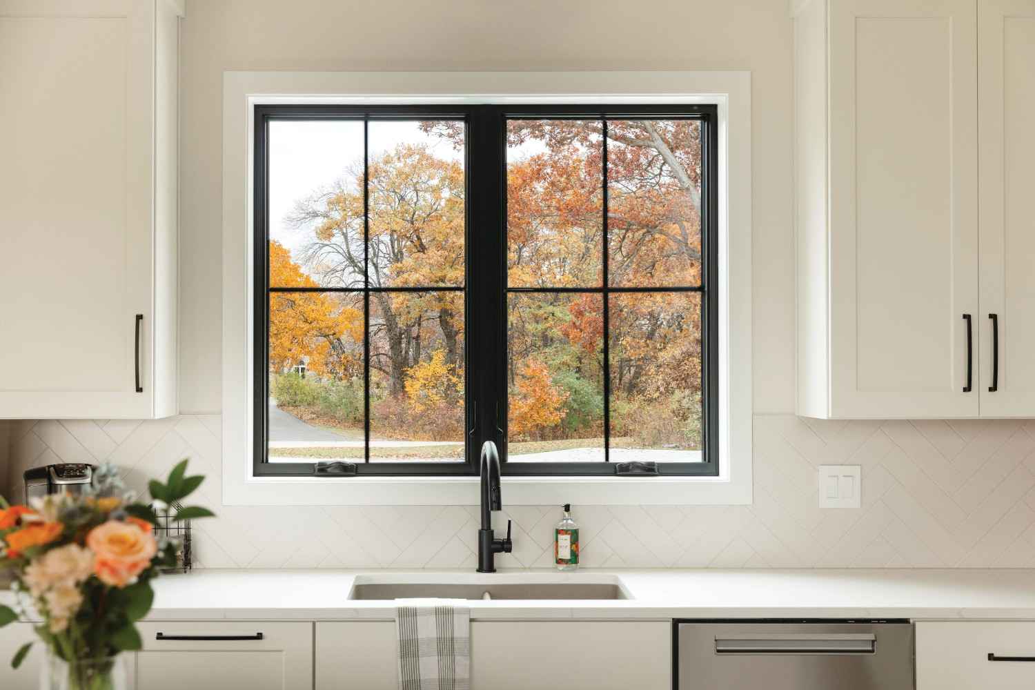 Infinity by Marvin Sliding Window