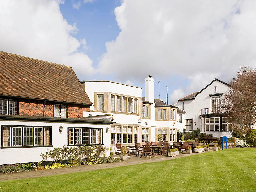 Mercure Box Hill Burford Bridge Hotel Dorking 020 7660 0684