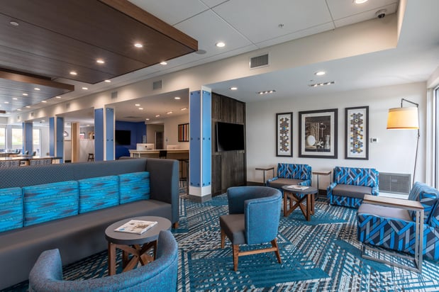 Images Holiday Inn Express & Suites Gainesville - Lake Lanier Area by IHG