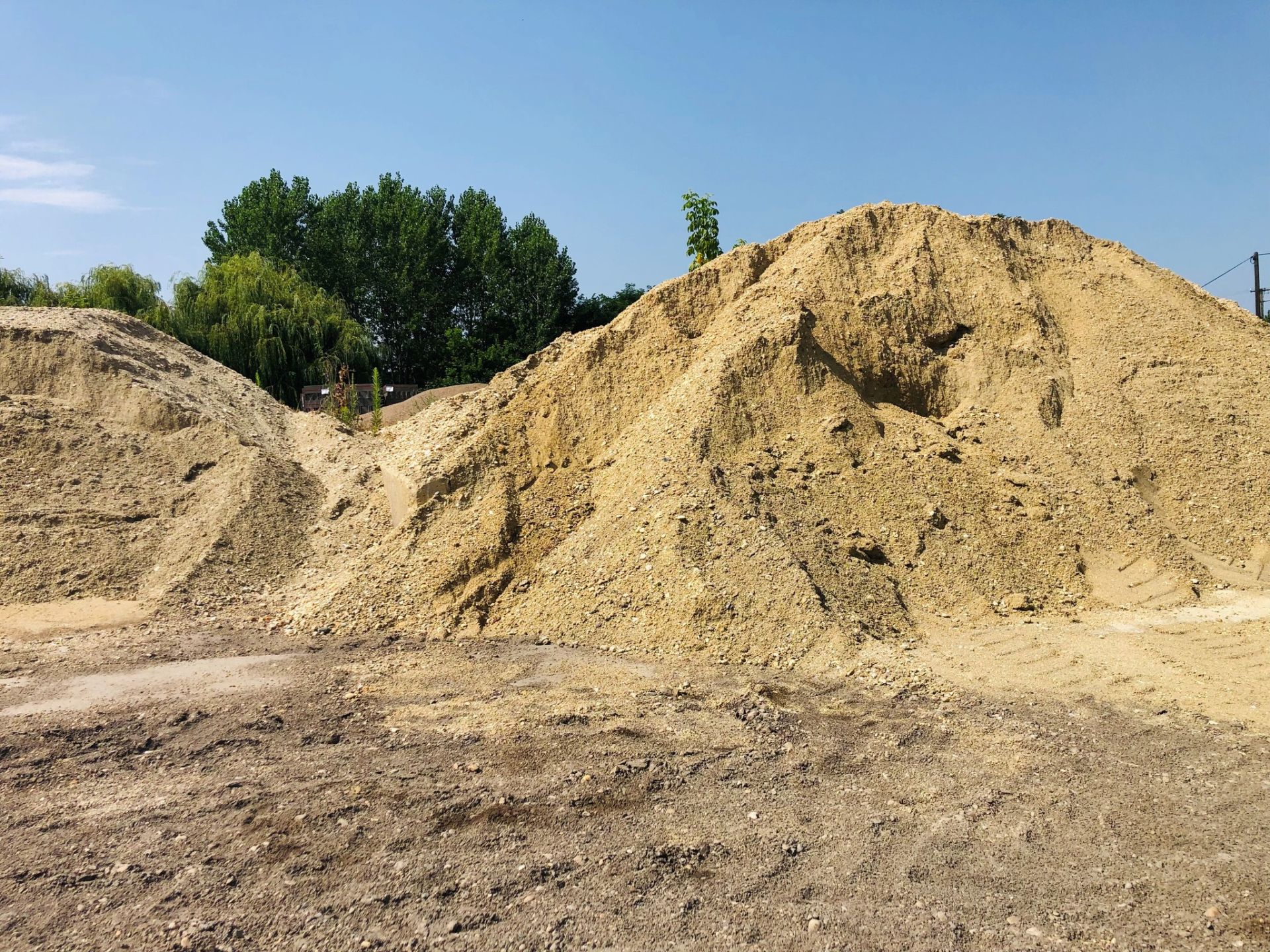 Images SZILÁGYI MIKLÓS - TÜZÉP TELEP