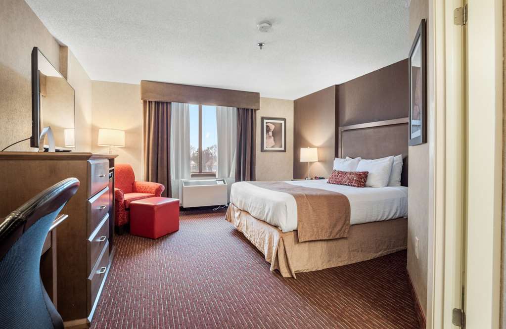Room465 - Q,TWI Best Western Plus Cairn Croft Hotel Niagara Falls (905)356-1161